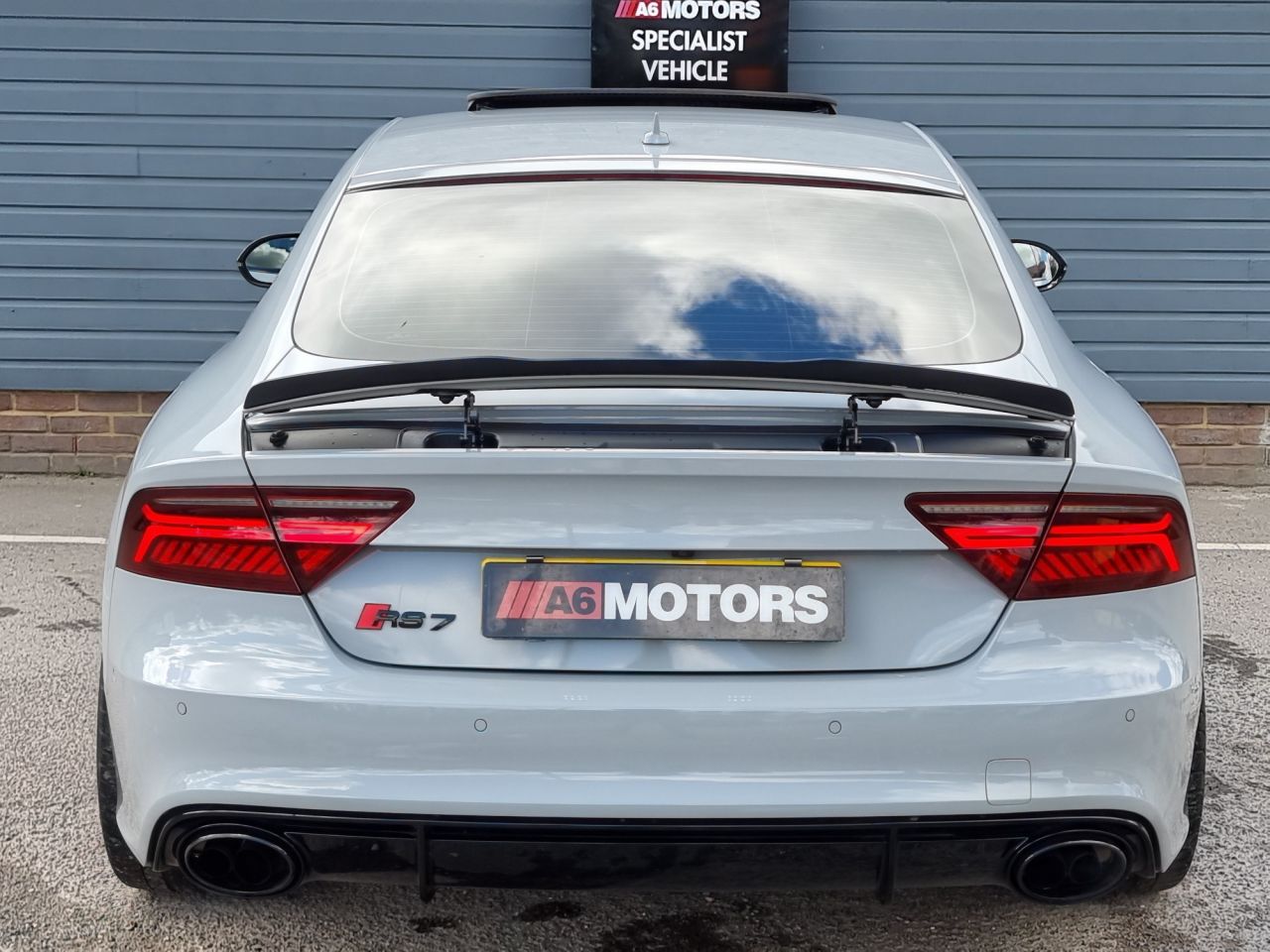 4.0 TFSI V8 Sportback 5dr Petrol Tiptronic quattro Euro 6 (s/s) (560 ps) Image