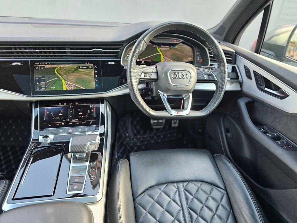 4.0 TDI V8 SUV 5dr Diesel Tiptronic quattro Euro 6 (s/s) (435 ps) Image