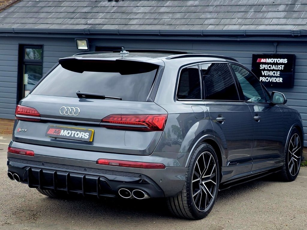 4.0 TDI V8 SUV 5dr Diesel Tiptronic quattro Euro 6 (s/s) (435 ps) Image